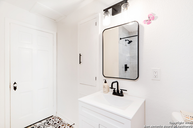 Image 20 of 22 For 136 John Page