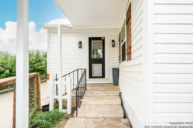 Image 4 of 22 For 136 John Page