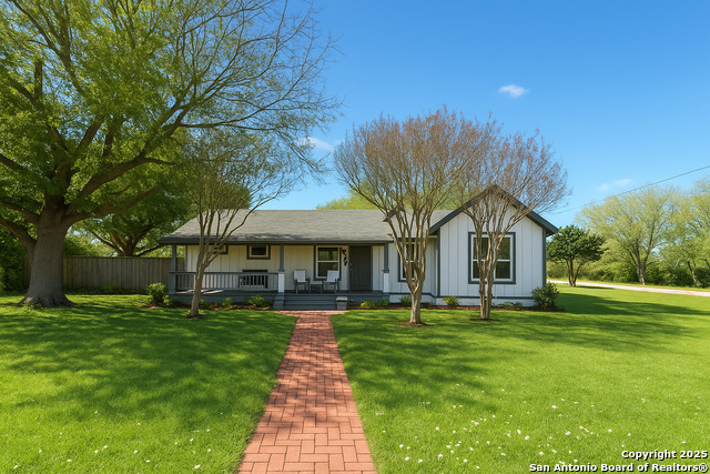 Details for 609 County Road 372, Hobson, TX 78117