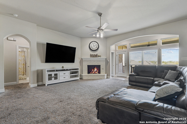 Image 11 of 39 For 955 Vista Serena