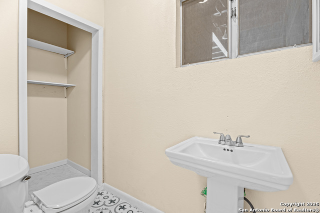 Image 15 of 24 For 1538 Thorain