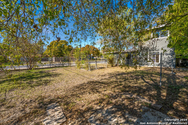 Image 22 of 24 For 1538 Thorain