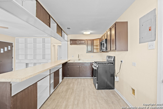 Image 7 of 24 For 1538 Thorain