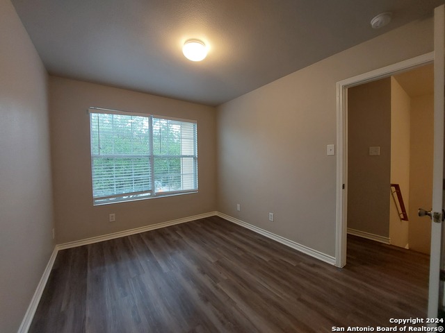 Image 13 of 14 For 7814 Kingsbury Wood  1