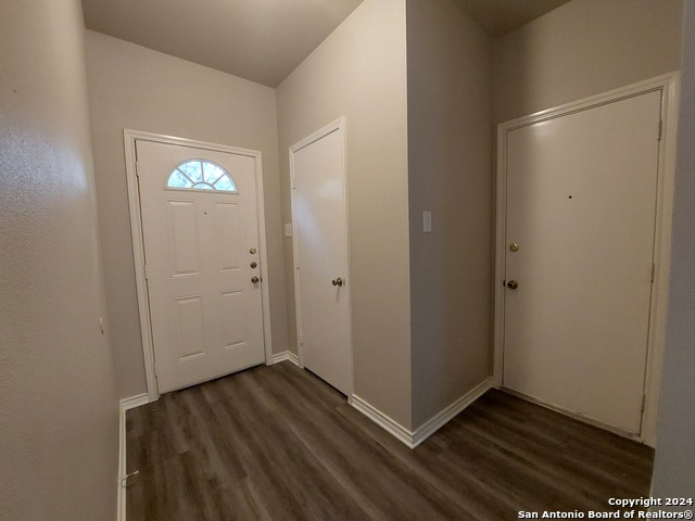 Image 3 of 14 For 7814 Kingsbury Wood  1