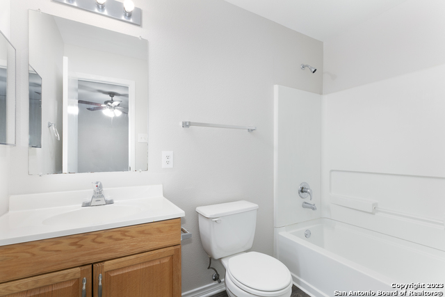 Image 13 of 26 For 7814 Kingsbury Wood  3