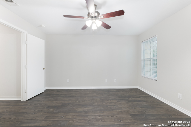 Image 15 of 26 For 7814 Kingsbury Wood  3