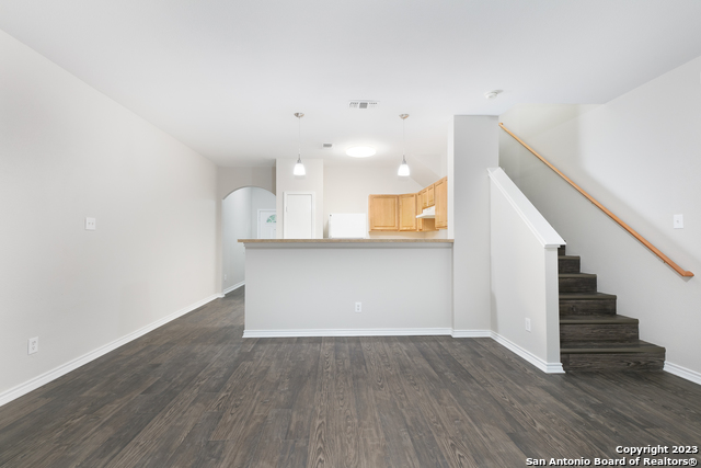 Image 7 of 26 For 7814 Kingsbury Wood  3