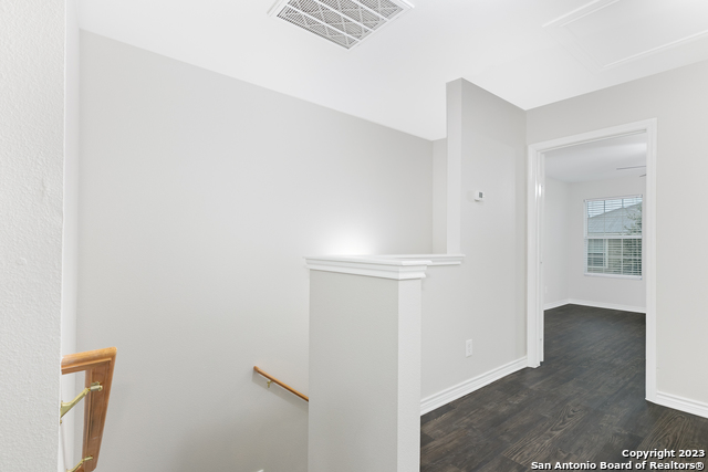 Image 9 of 26 For 7814 Kingsbury Wood  3