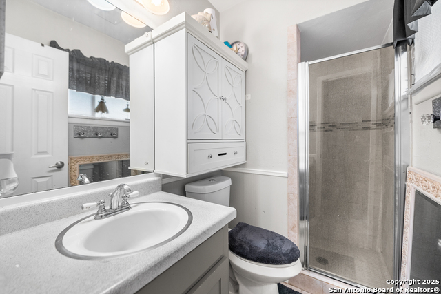 Image 24 of 29 For 4423 Sun Vista Ln