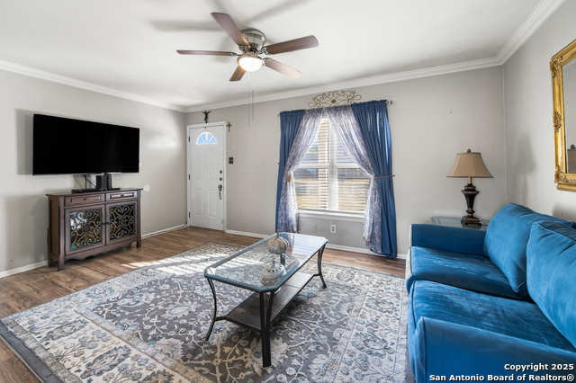 Image 4 of 29 For 4423 Sun Vista Ln