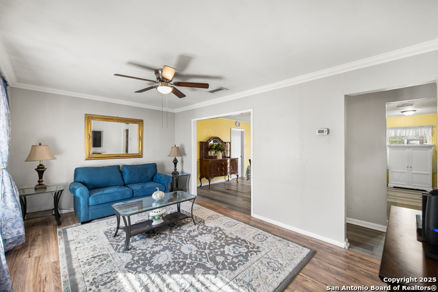 Image 5 of 29 For 4423 Sun Vista Ln