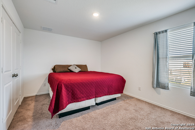 Listing photo id 11 for 8623 Astral Place