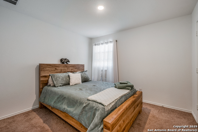 Listing photo id 18 for 8623 Astral Place