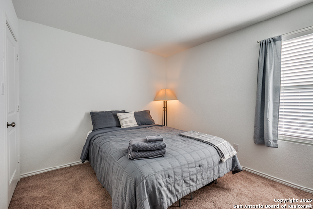 Listing photo id 19 for 8623 Astral Place