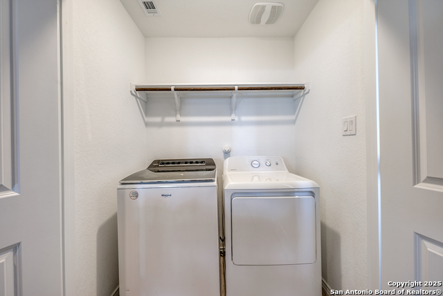 Listing photo id 21 for 8623 Astral Place