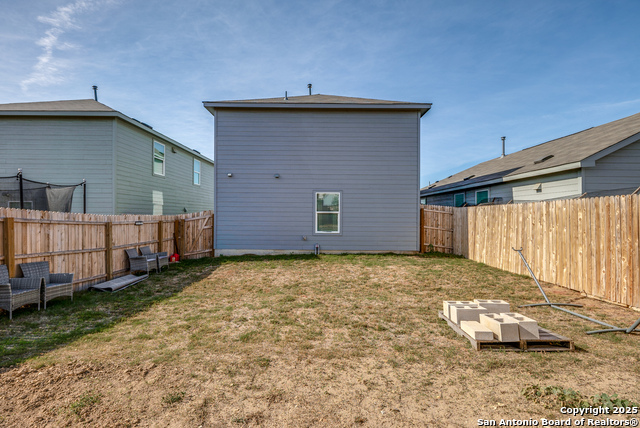 Listing photo id 23 for 8623 Astral Place