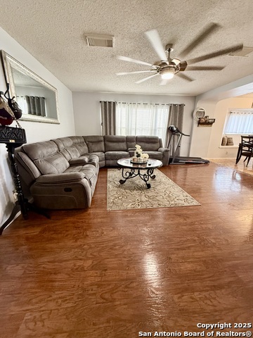 Image 4 of 24 For 6719 Raintree Path