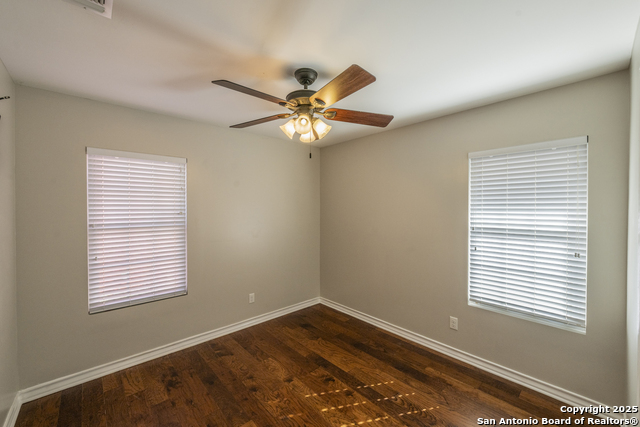 Image 19 of 24 For 439 Northtrail