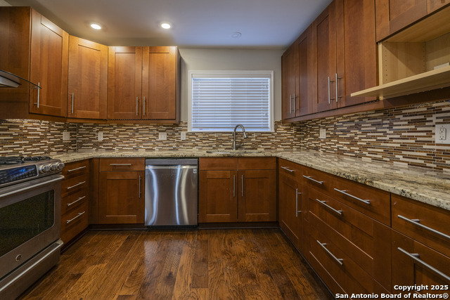 Image 9 of 24 For 439 Northtrail