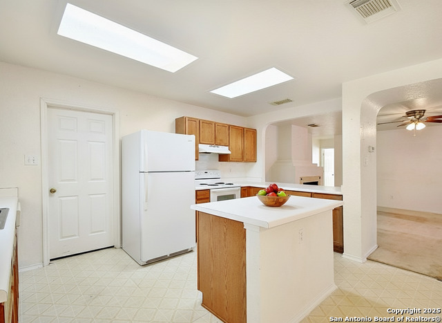 Image 9 of 26 For 5643 Lovett Oaks