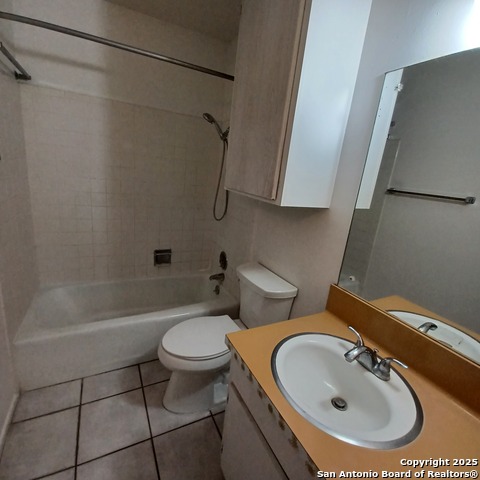 Image 12 of 18 For 215 Mistletoe W A