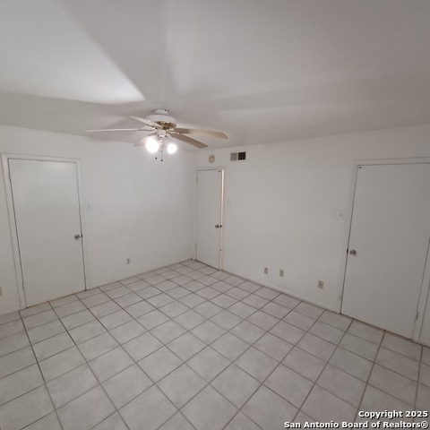 Image 15 of 18 For 215 Mistletoe W A