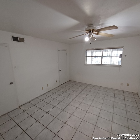 Image 18 of 18 For 215 Mistletoe W A