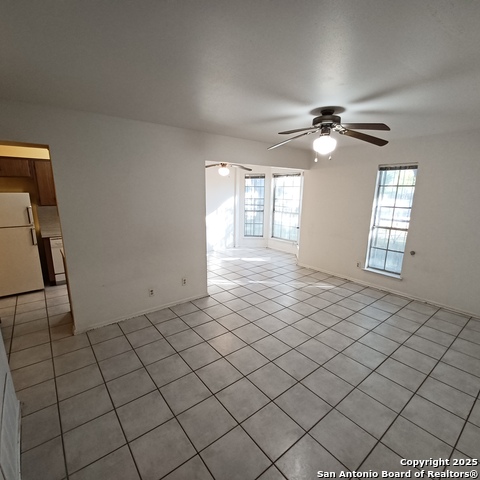 Image 3 of 18 For 215 Mistletoe W A