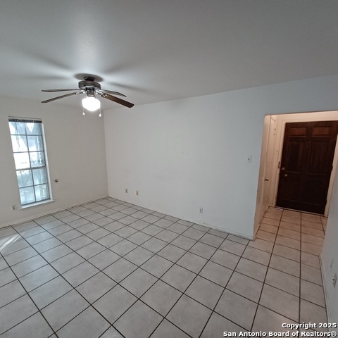 Image 8 of 18 For 215 Mistletoe W A