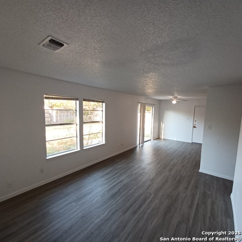 Image 8 of 20 For 1549 Lorelei