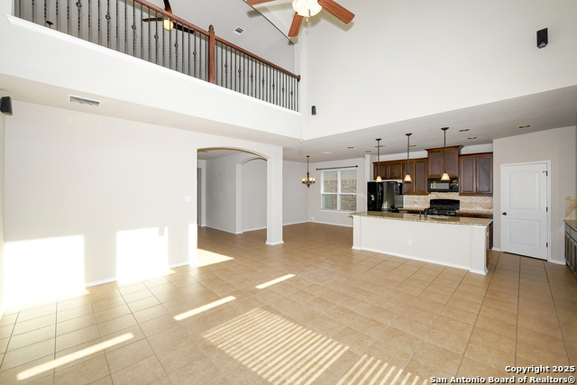 Image 10 of 32 For 12510 Red Maple