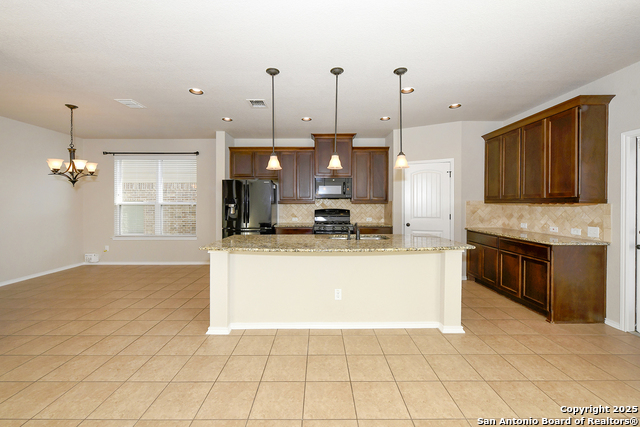 Image 12 of 32 For 12510 Red Maple