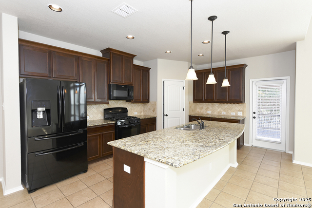 Image 14 of 32 For 12510 Red Maple