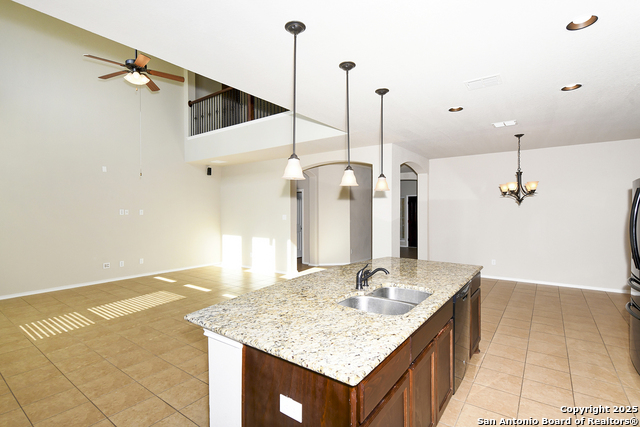 Image 15 of 32 For 12510 Red Maple