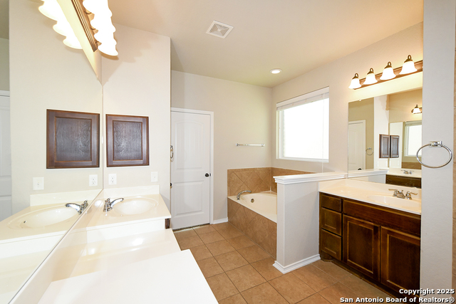 Image 18 of 32 For 12510 Red Maple