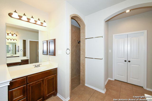 Image 19 of 32 For 12510 Red Maple