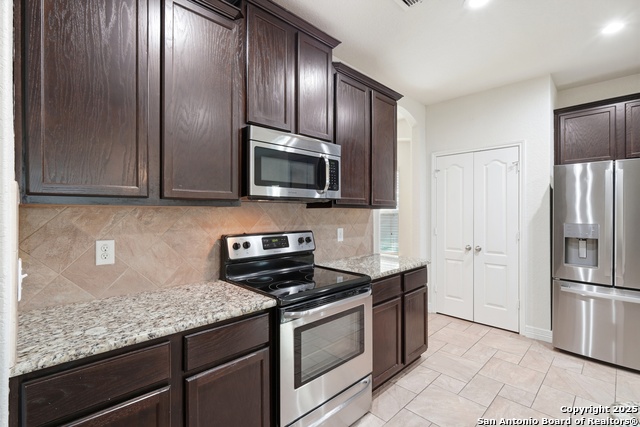 Image 9 of 30 For 10422 Gazelle Cliff