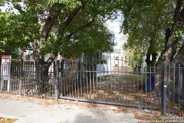 Image 7 of 12 For 94 Lewis St.