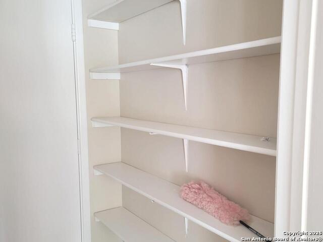 Listing photo id 27 for 3330 Butterleigh