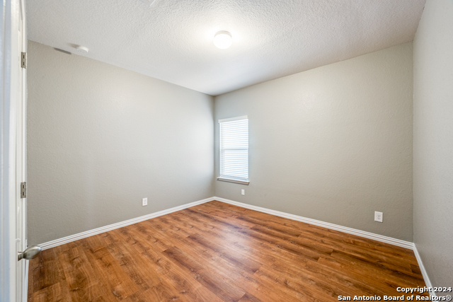 Image 19 of 25 For 10511 Gentle Fox Bay