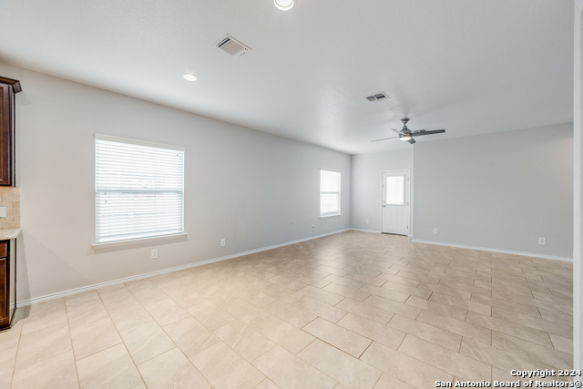 Image 9 of 25 For 10511 Gentle Fox Bay