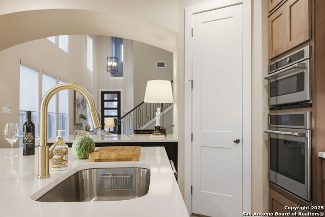 Image 15 of 58 For 1651 Gruene Grass