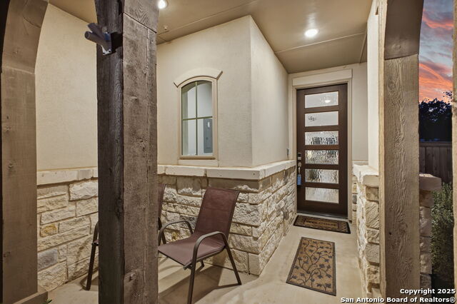 Image 3 of 58 For 1651 Gruene Grass