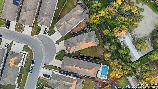 Image 42 of 58 For 1651 Gruene Grass