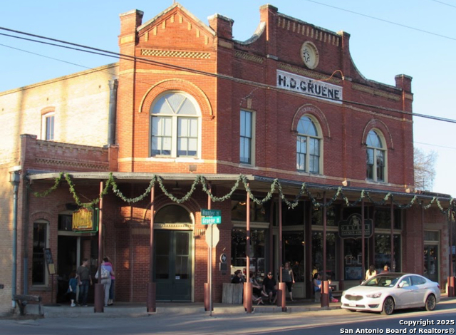 Image 58 of 58 For 1651 Gruene Grass