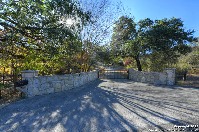 Details for 105 Shane Ln, Boerne, TX 78006