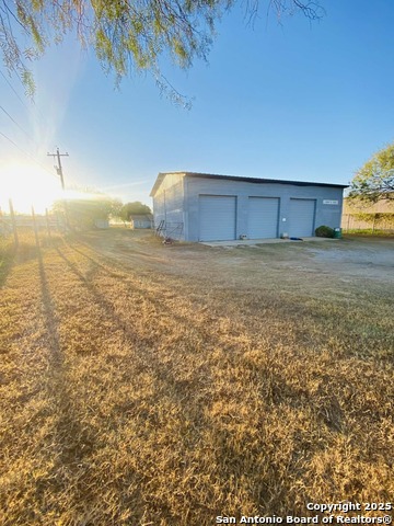 Image 4 of 8 For 17480 S Ih35