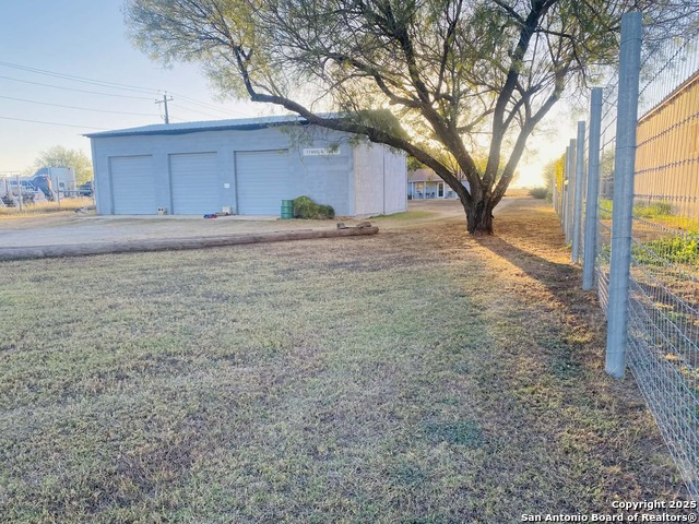 Image 6 of 8 For 17480 S Ih35