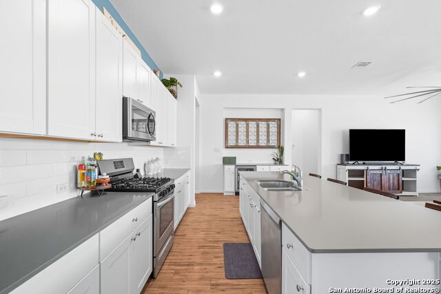 Image 6 of 34 For 8950 Rancher Place